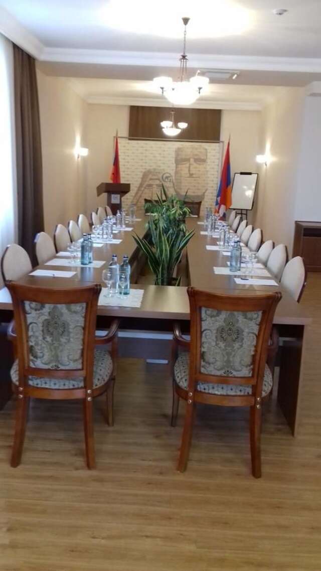 Отель Отель Арцах Ереван-9